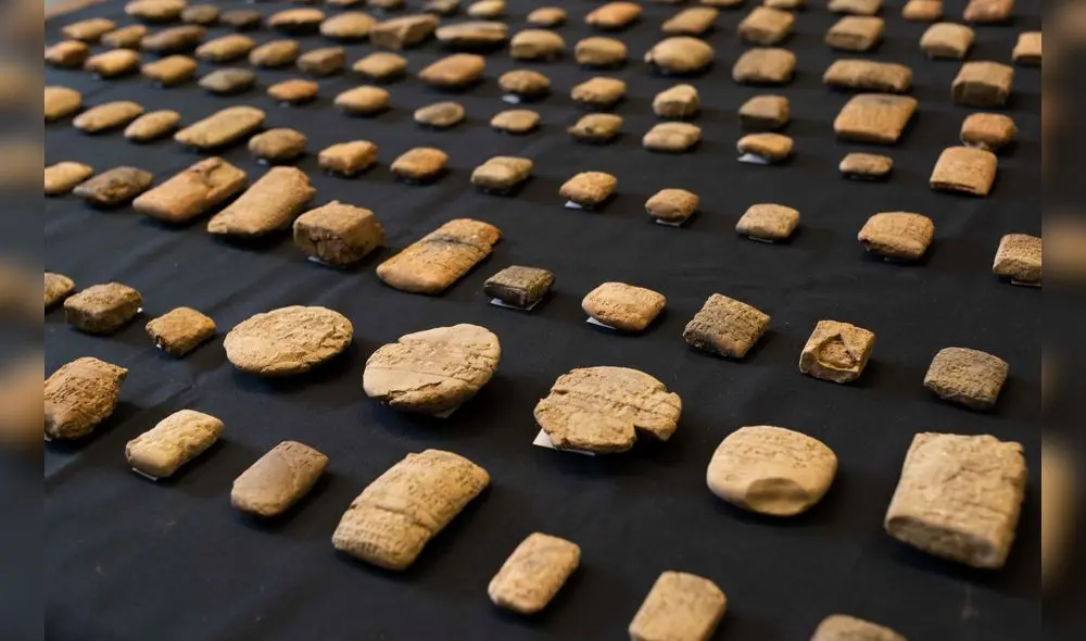 Antiguas tabletas cuneiformes mesopotámicas confiscadas en el aeropuerto de Heathrow en 2011