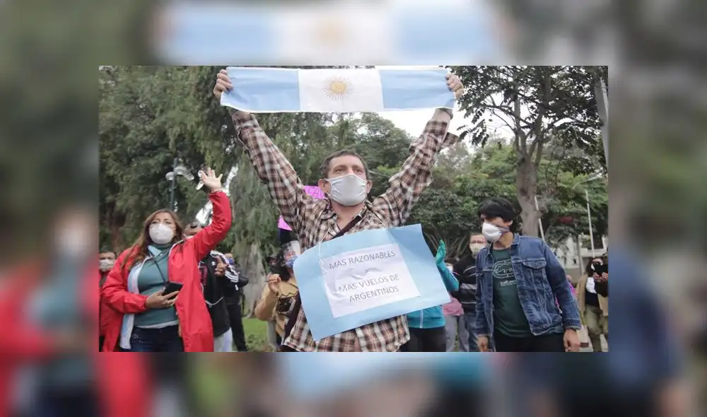 Los peruanos llevan esperando más de 80 días y se están quedando sin dinero. Créditos: John Reyes / La República