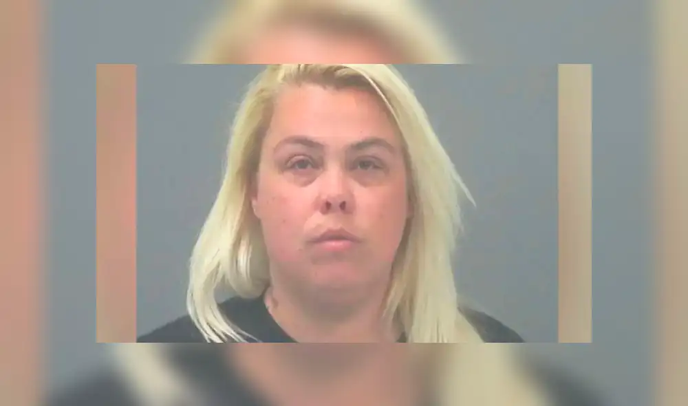 Escolar causa terror al llevar mochila llena de cucarachas al colegio [FOTOS] 