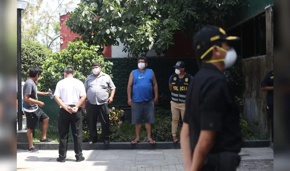 Breña: desinfectan comisaría tras confirmar que policía dio positivo a COVID-19 [VIDEO]