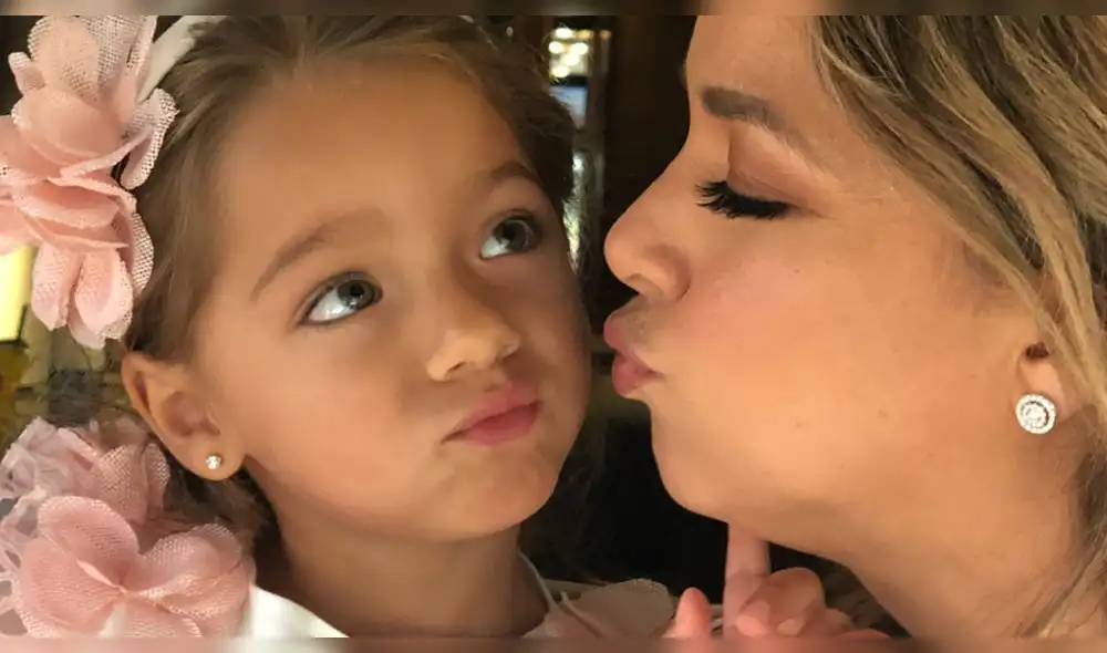 Adamari López se pone a llorar al ver noticias sobre su hija [VIDEO]