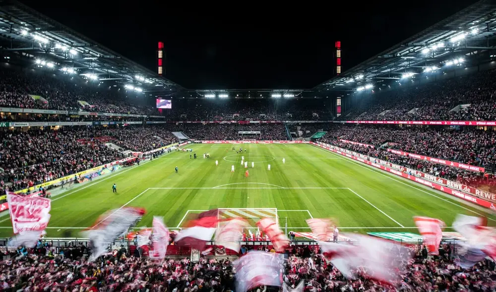 Rhein Energie Stadion, el estadio donde se definirá al ganador de la Champions League. | Foto: EFE