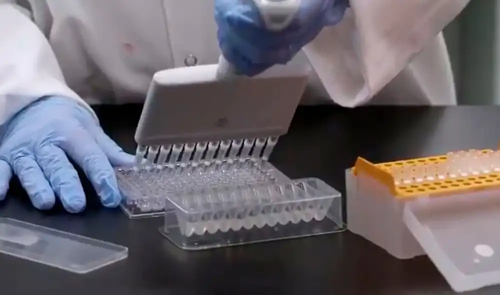 Pfizer, BionTech y ahora, Sputnik V esperan que muy pronto le concedan una autorización de uso de emergencia para repartir millones de dosis a la población. Foto: Twitter Pfizer