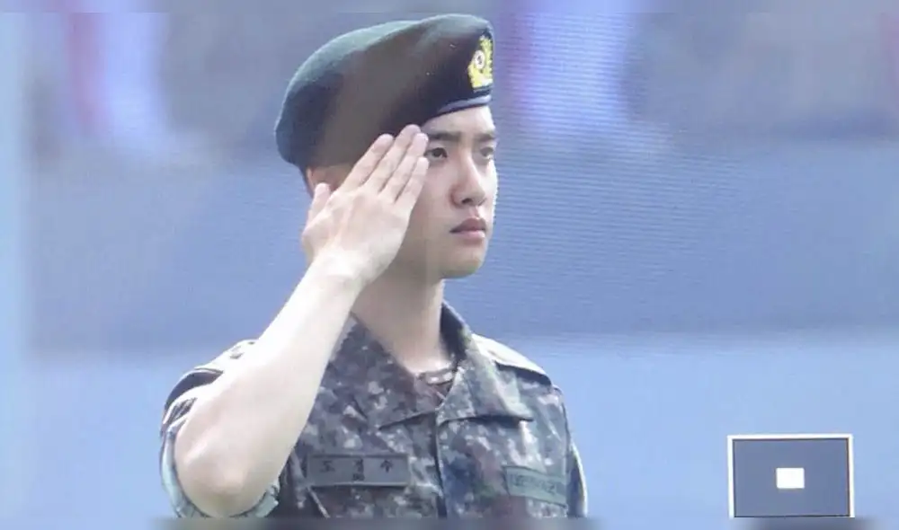 EXO D.O durante su servicio militar.