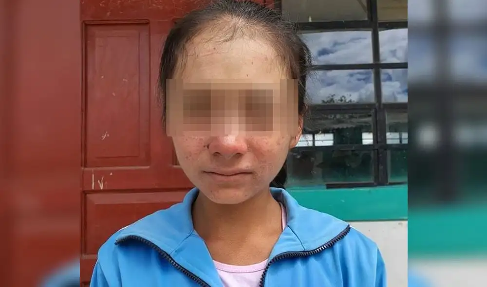 Pequeña es una de las mejores estudiantes de su colegio. Pequeña es una de las mejores estudiantes de su colegio.