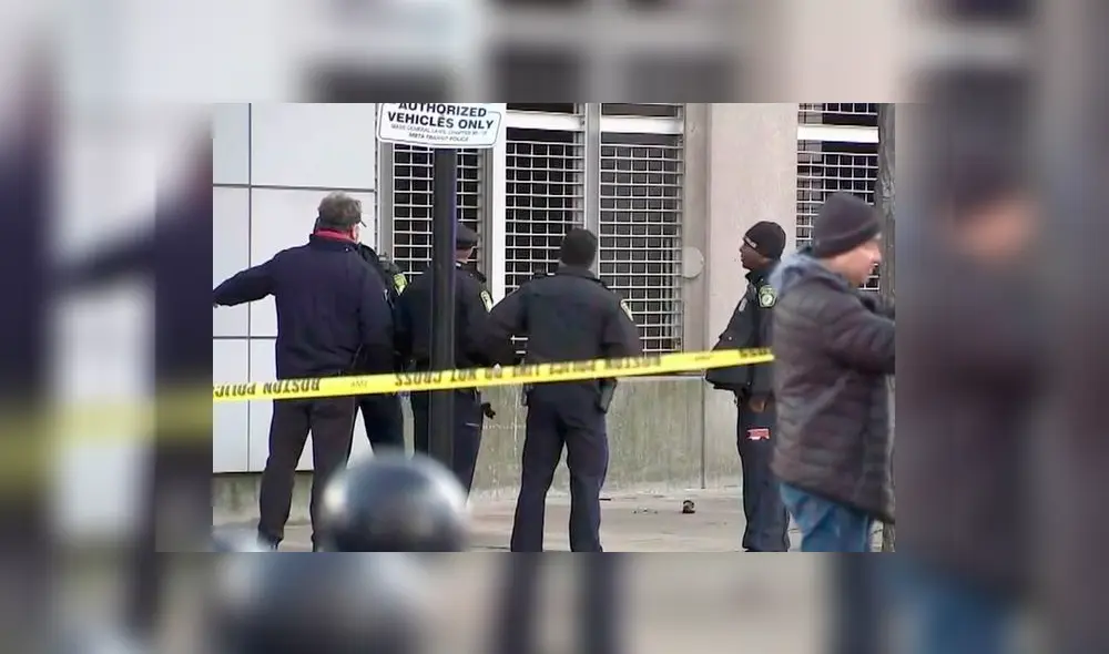 Mujer arrojó a sus dos hijos desde un noveno piso y después de suicidó en Navidad 