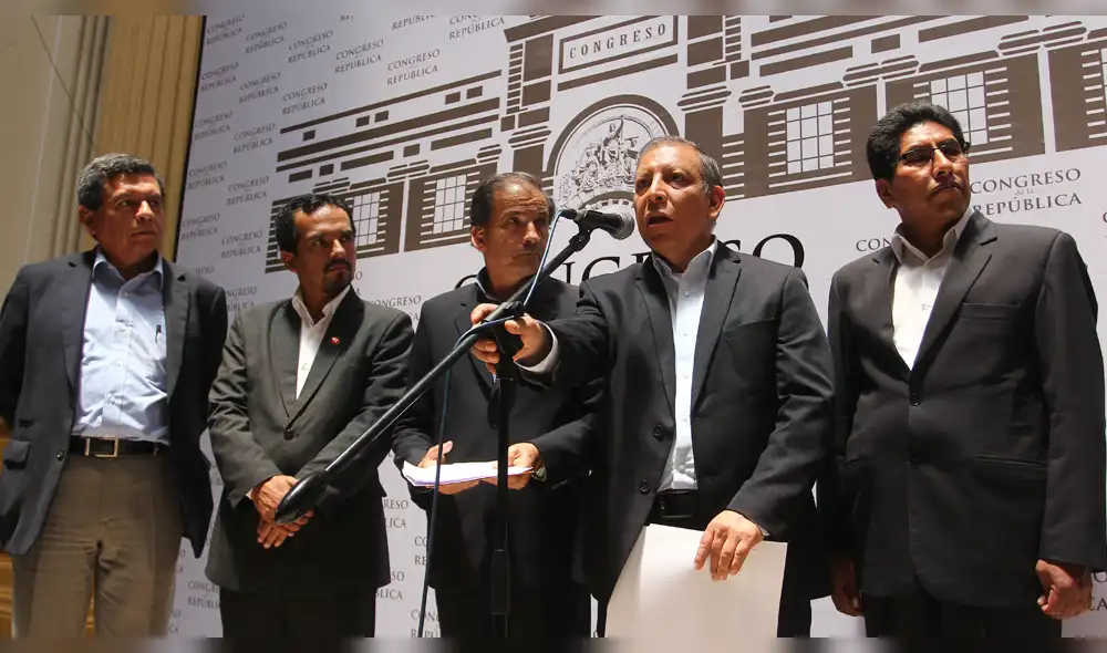 Fujimorismo se queda solo con el Apra en la Comisión de Ética