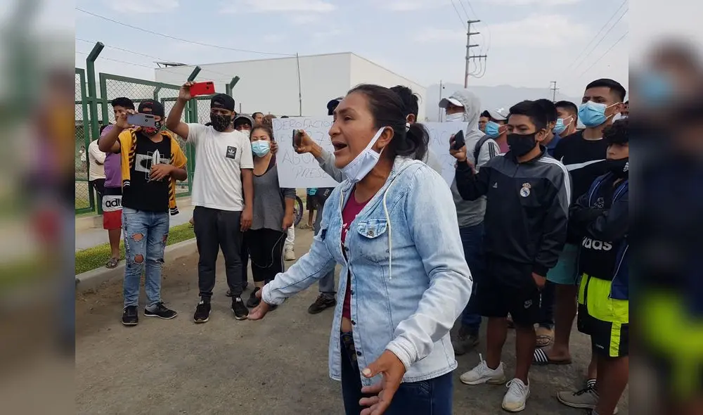 Cientos protestaron para derogar ley agraria. Foto: Jaime Mendoza/La República Cientos protestaron para derogar ley agraria. Foto: Jaime Mendoza/La República