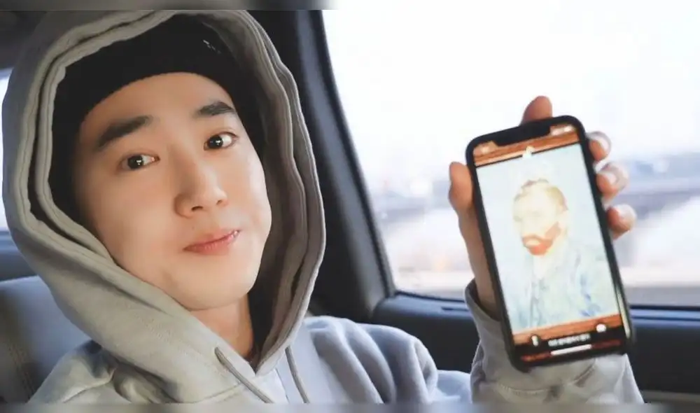 Suho admira al pintor Vincent Van Gogh, artista que mostró cambios en sus pinturas de acuerdo al estado de su vida. Suho admira al pintor Vincent Van Gogh, artista que mostró cambios en sus pinturas de acuerdo al estado de su vida.