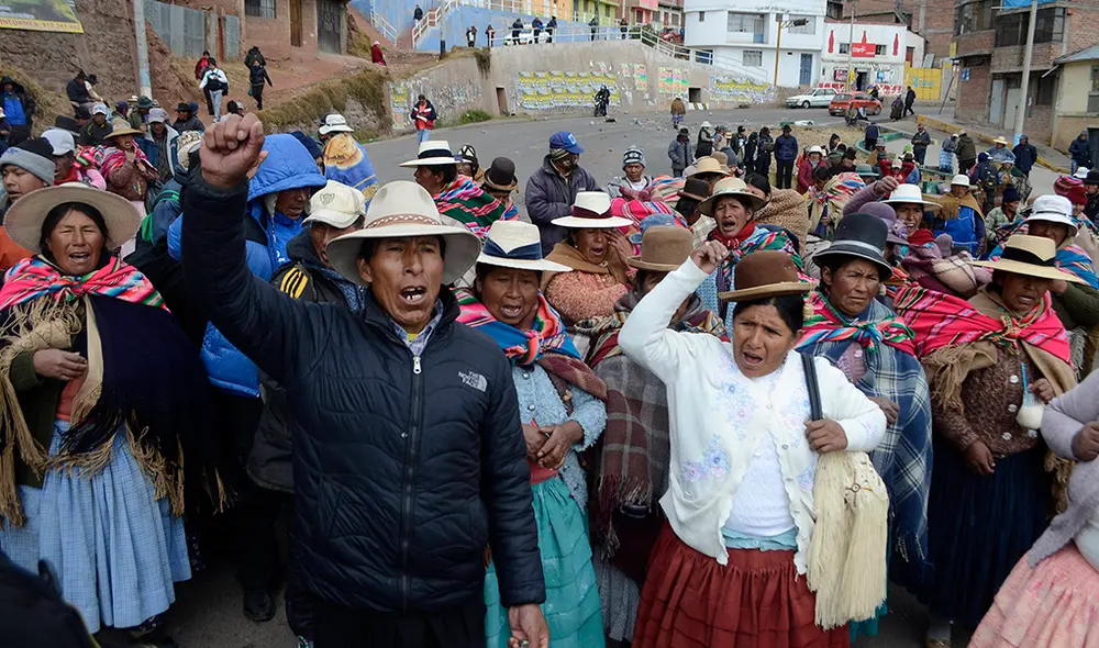 Protestas en favor de la libertad de Walter Aduviri. Fotos: Sharon Castellanos.