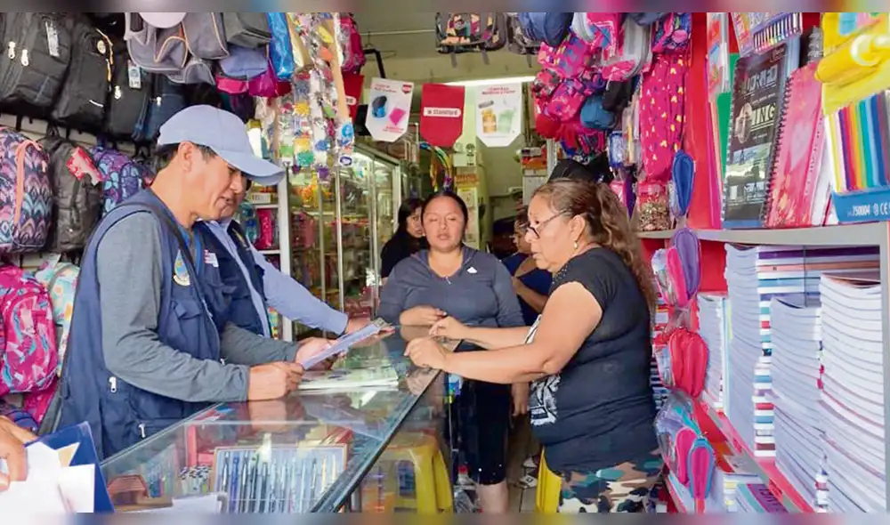 Previenen. Fiscalía y municipio inspeccionaron librerías.