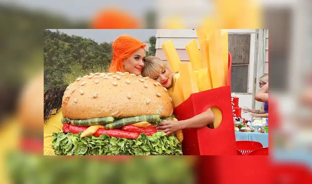 Taylor Swift y Katty Perry sellan su amistad disfrazadas de hamburguesa y papas fritas