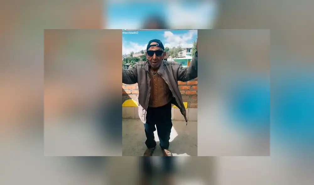 Desliza las imágenes para ver la increíble escena que descubrió un joven al ver el teléfono de su abuelo. Foto: Rolandito/TikTok Desliza las imágenes para ver la increíble escena que descubrió un joven al ver el teléfono de su abuelo. Foto: Rolandito/TikTok