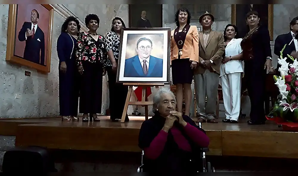 Incorporan a músico Víctor Neves a galería de Arequipeños Ilustres