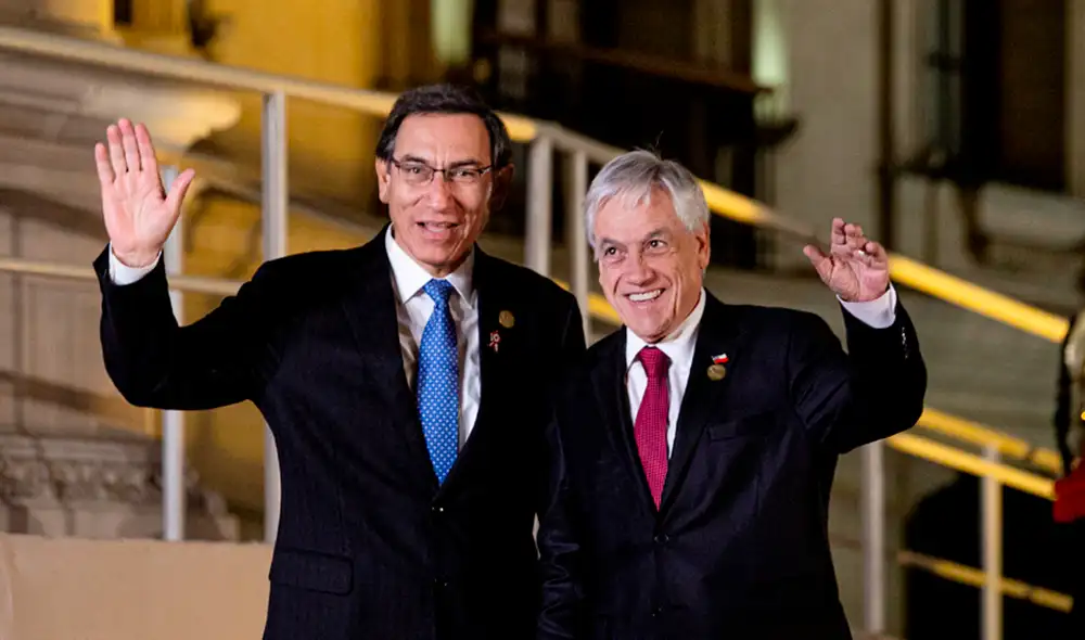 Vizcarra bromea a Piñera y este le pide “mantener la Copa América en el Pacífico”