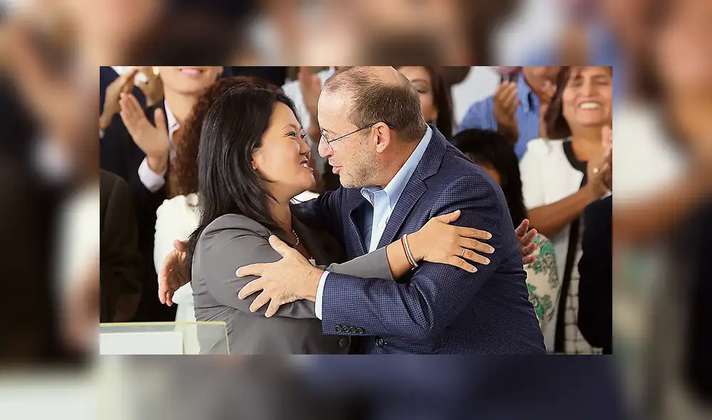 Cercanos. Chlimper pagó 210 mil dólares en efectivo a RPP por publicidad para Keiko Fujimori. (Foto: EFE) Cercanos. Chlimper pagó 210 mil dólares en efectivo a RPP por publicidad para Keiko Fujimori. (Foto: EFE)
