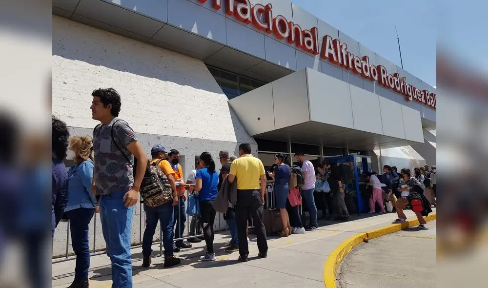 Aeropuerto Alfredo Rodríguez Ballón de Arequipa. Foto: Wilder Pari/URPI Aeropuerto Alfredo Rodríguez Ballón de Arequipa. Foto: Wilder Pari/URPI