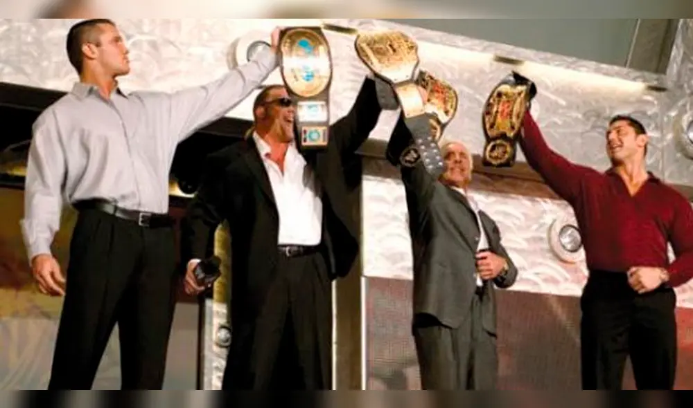 WWE: Evolution regresa a la empresa por una sola noche