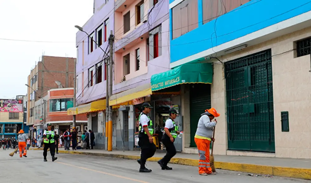 “No vamos a permitir que se utilicen las vías públicas con fines comerciales", indicó el alcalde Edde Cuéllar.
