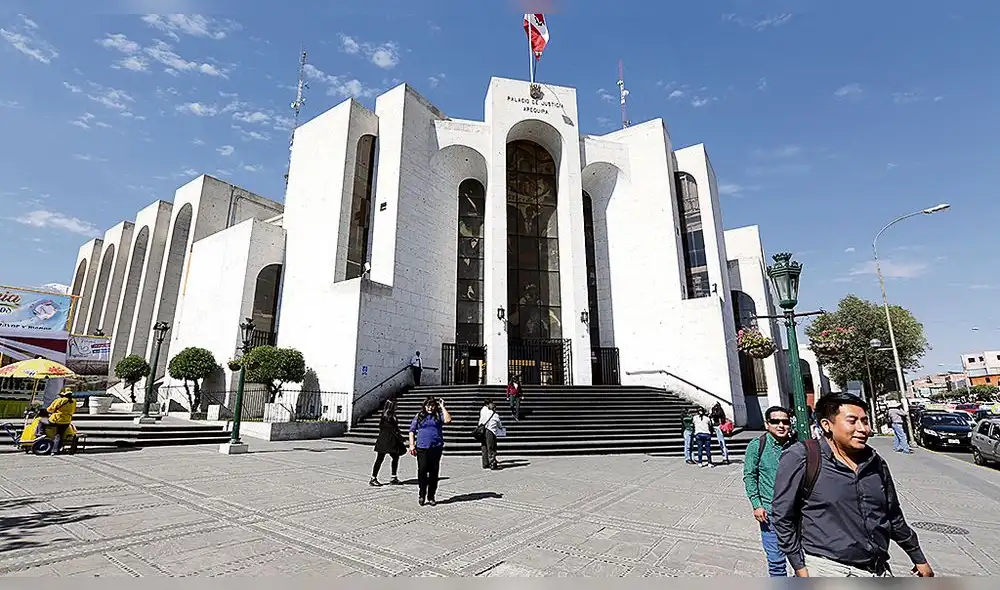 Sancionaron 38 en Arequipa.