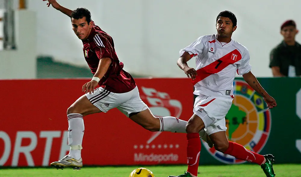 Reimond Manco defendió en varias oportunidades la camiseta de la selección peruana. | Foto: AFP