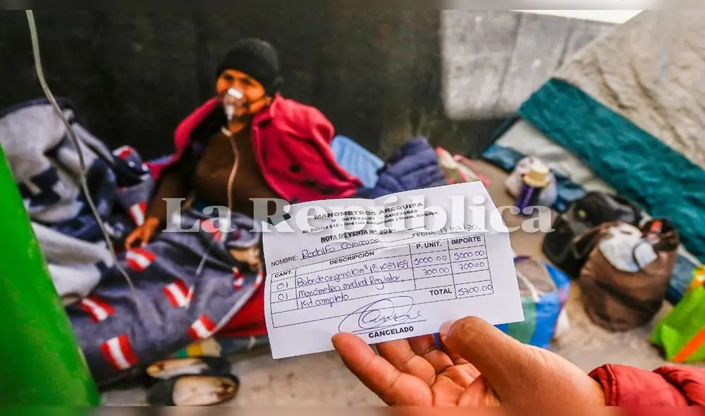 Hospital COVID-19 Arequipa. Pagar todo lo que no tienen para aferrarse un poco a la vida. Hospital COVID-19 Arequipa. Pagar todo lo que no tienen para aferrarse un poco a la vida.