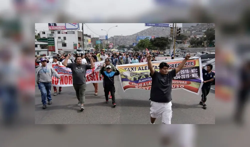 Paro de colectiveros: Policía restableció el orden en Plaza San Martín [VIDEO]