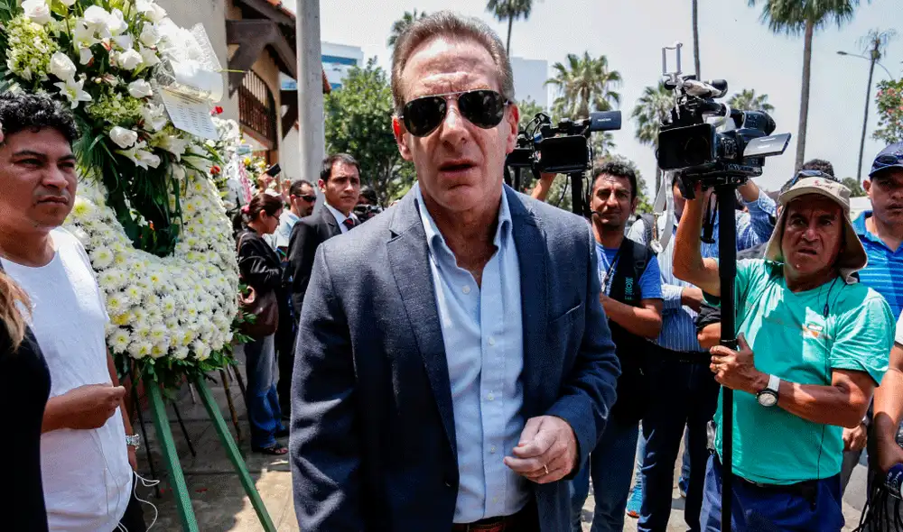 Eddie Fleischman mostró su indignación al escuchar la comparación entre Henry Vaca y Lionel Messi. | Foto: GLR Eddie Fleischman mostró su indignación al escuchar la comparación entre Henry Vaca y Lionel Messi. | Foto: GLR