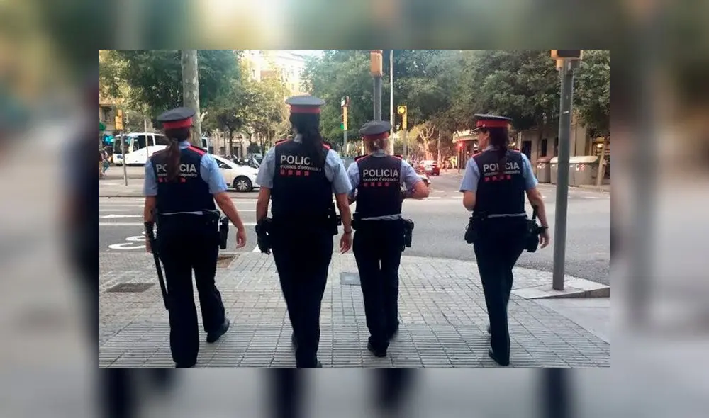 Las agentes investigadas pertenecen a los Mossos d'Esquadra, división de la policía catalana.