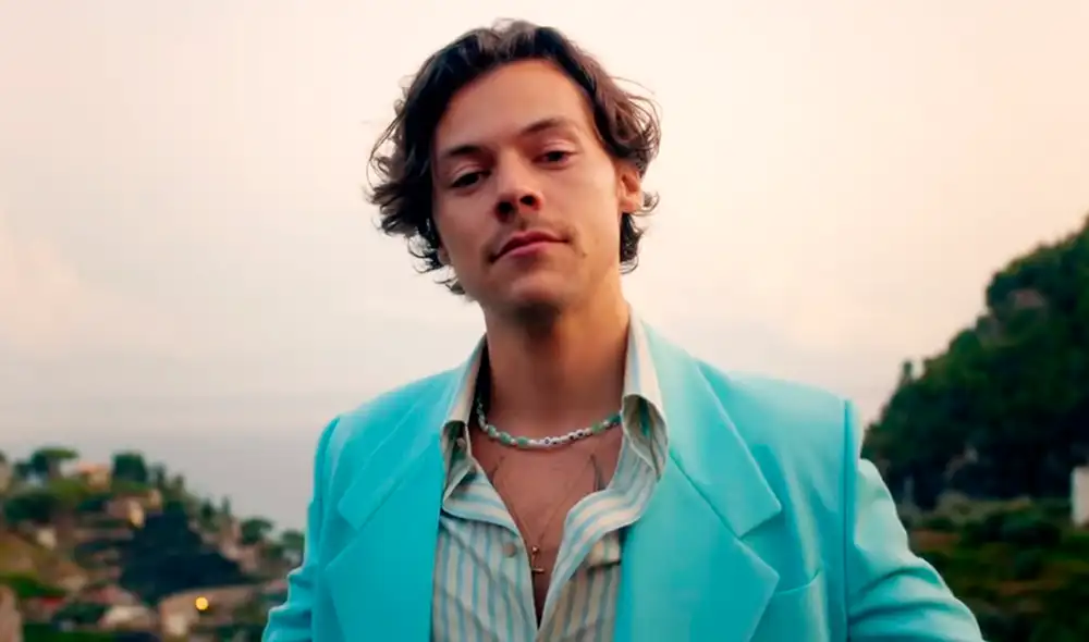 El videoclip fue grabado en la costa de Amalfi, Italia. Foto: captura YouTube