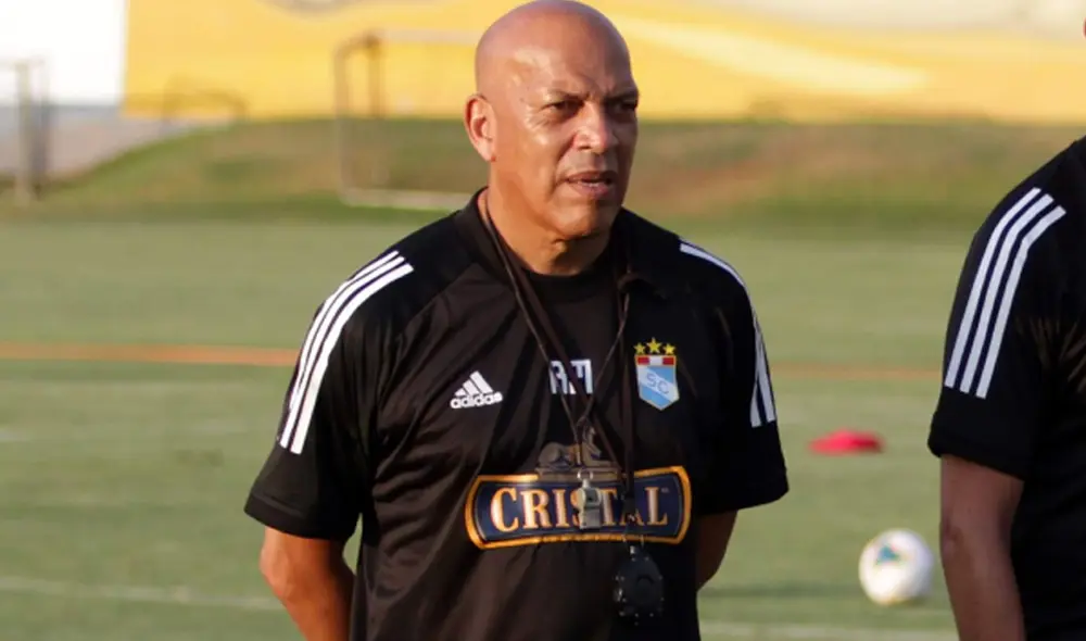 Roberto Mosquera contó sobre la reunión de Ricardo Gareca y técnicos de la Liga 1. | Foto: GLR