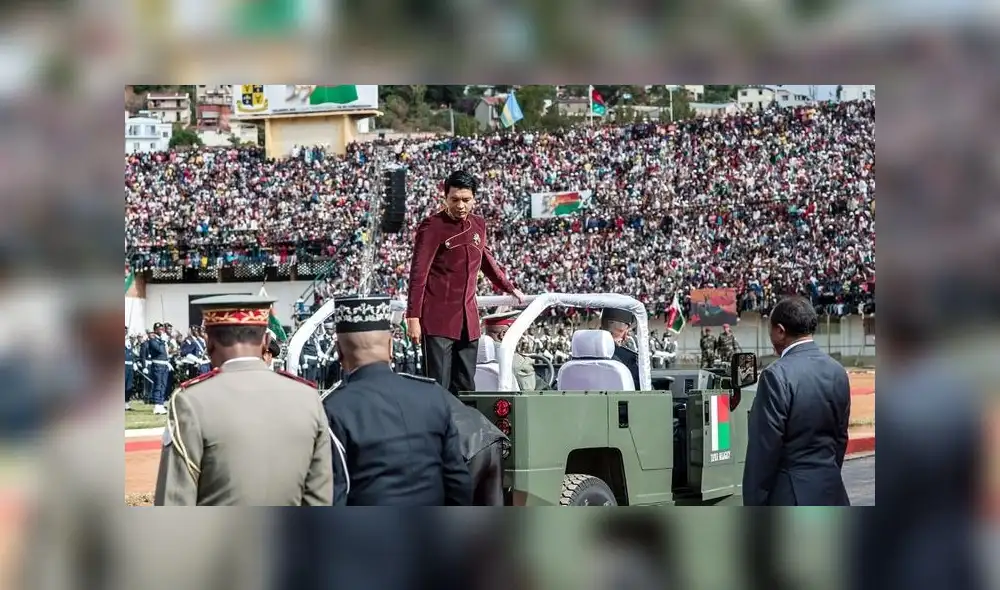 Estampida en estadio deja 16 muertos y 82 heridos