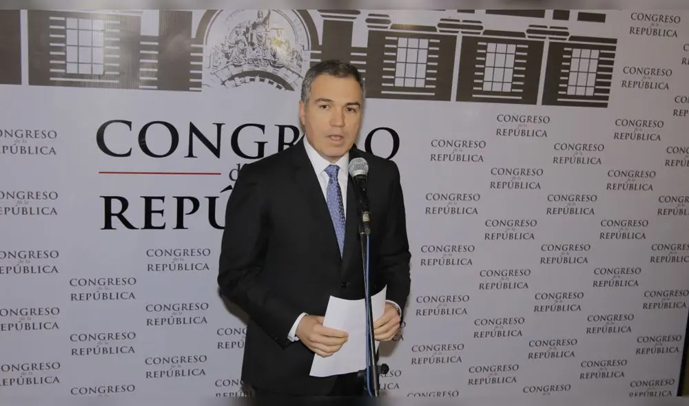 Salvador del Solar lidera preferencias para comicios presidenciales con 21 %. Foto: La República. Salvador del Solar lidera preferencias para comicios presidenciales con 21 %. Foto: La República.