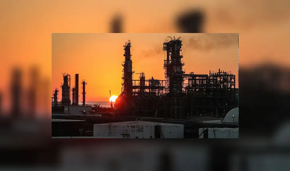 Petroperú recibe premio por préstamo sindicado para refinería Talara Petroperú recibe premio por préstamo sindicado para refinería Talara