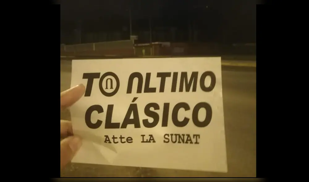 Alianza Lima vs Universitario: pintas en el Estadio Monumental en la previa del clásico. Foto: Facebook.