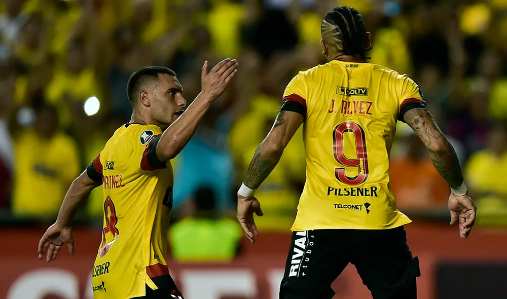 Jonathan Álvez marcó el cuarto gol de Barcelona SC sobre Sporting Cristal y prácticamente aseguró su pase a la fase 3 de la Copa Libertadores. | Foto: AFP Jonathan Álvez marcó el cuarto gol de Barcelona SC sobre Sporting Cristal y prácticamente aseguró su pase a la fase 3 de la Copa Libertadores. | Foto: AFP