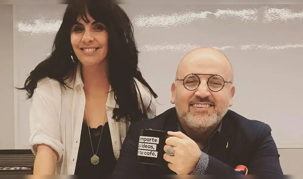 Carla García le juega broma a Beto Ortiz con relación a los aretes de las invitadas a EVDLV