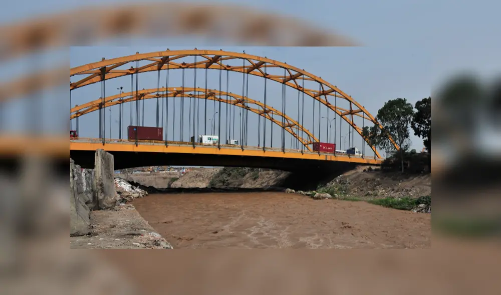 MML declara en emergencia Puente del Ejército ante posible crecida del río Rímac