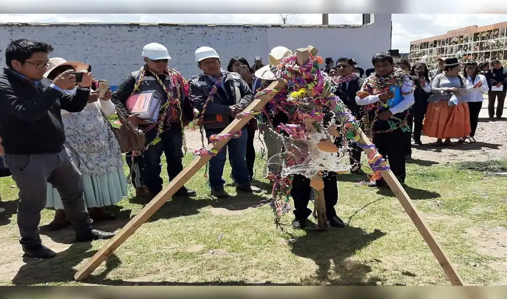 Puno tendrá su primer cementerio ecológico. Puno tendrá su primer cementerio ecológico.