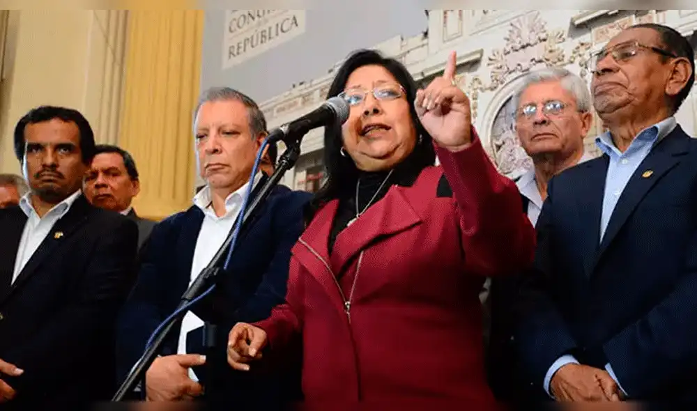 Frente Amplio pedirá que se impida la salida del país de Humala y Heredia