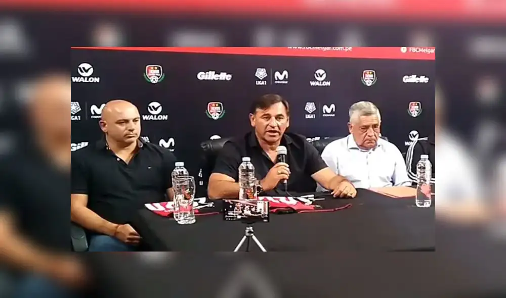 Carlos Bustos entrenador del Melgar Carlos Bustos entrenador del Melgar