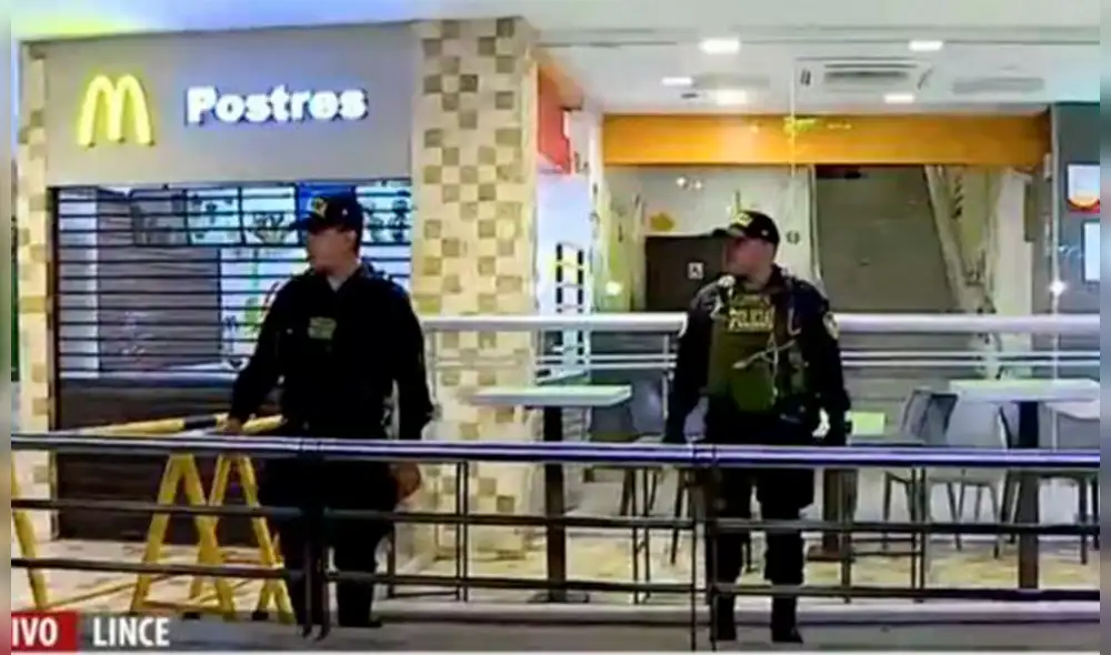 El centro comercial tuvo que ser cerrado. (Foto: Captura video) El centro comercial tuvo que ser cerrado. (Foto: Captura video)