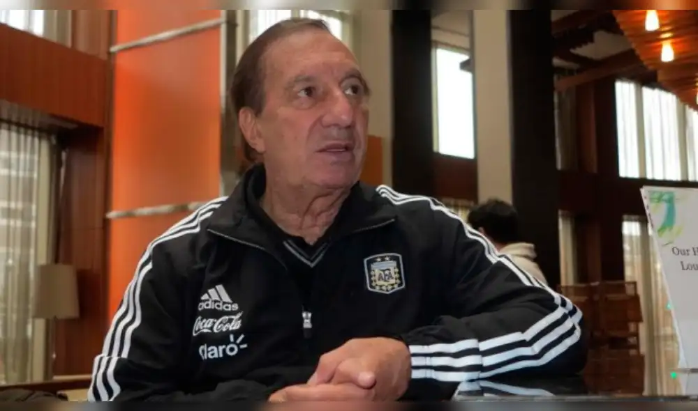 Carlos Bilardo sufrió una descompensación y fue internado 