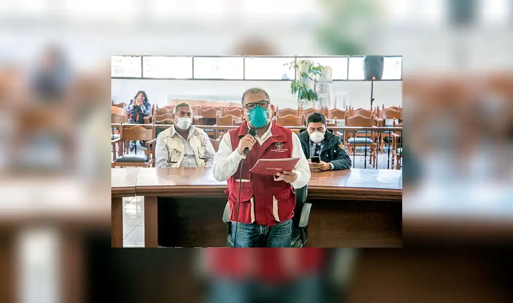 Al límite. Alcalde Candia señaló que municipalidades realizarían despidos si no les transfieren dinero para subsistir.