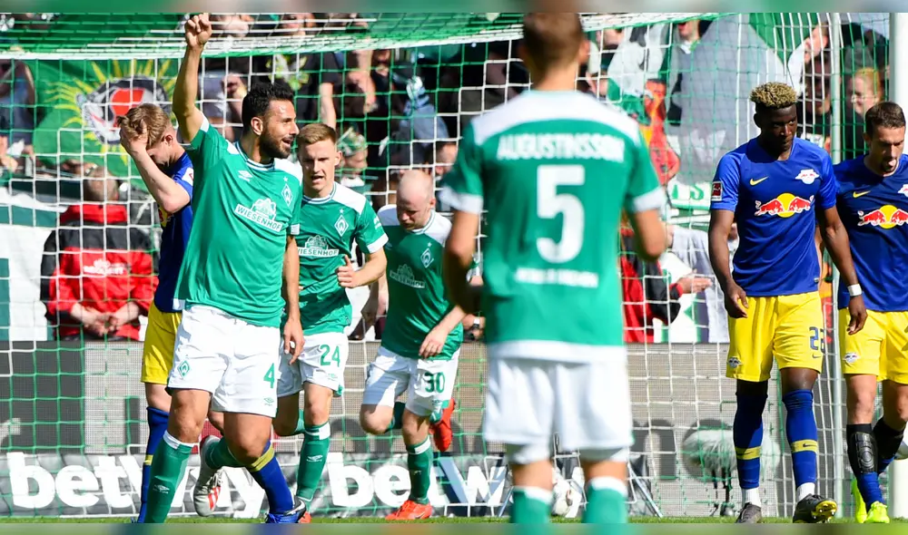 Claudio Pizarro confesó que pudo jugar en Real Madrid, Foto: AFP