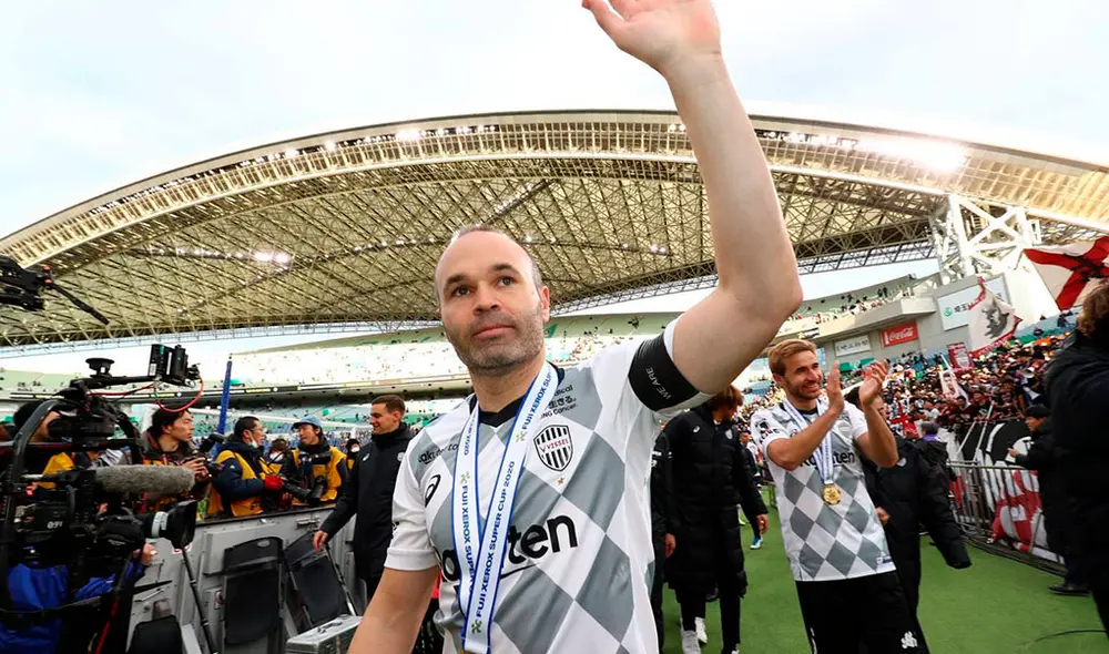 Andrés Iniesta conquistó el título número 37 de su carrera. Foto: @Vissel.