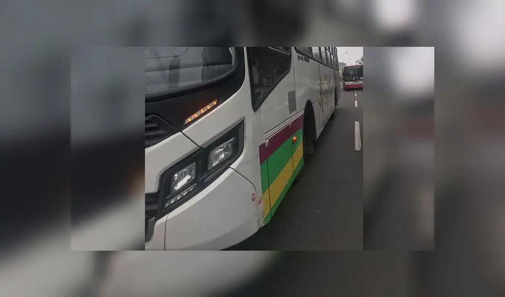 Choque entre bus y taxi ocurrió en la calle Punta del Este. (Fotos: Grupo La República)