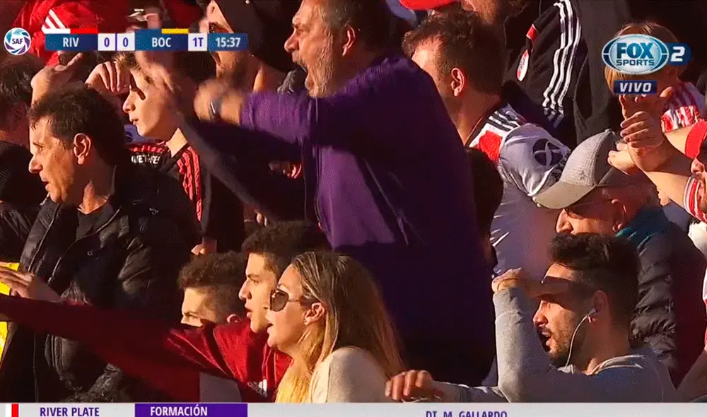 Nicolás de la Cruz se lanzó en el área de Boca Juniors y el árbitro decidió no cobrar un penal a favor de River Plate. | Foto: Fox Sports. Nicolás de la Cruz se lanzó en el área de Boca Juniors y el árbitro decidió no cobrar un penal a favor de River Plate. | Foto: Fox Sports.