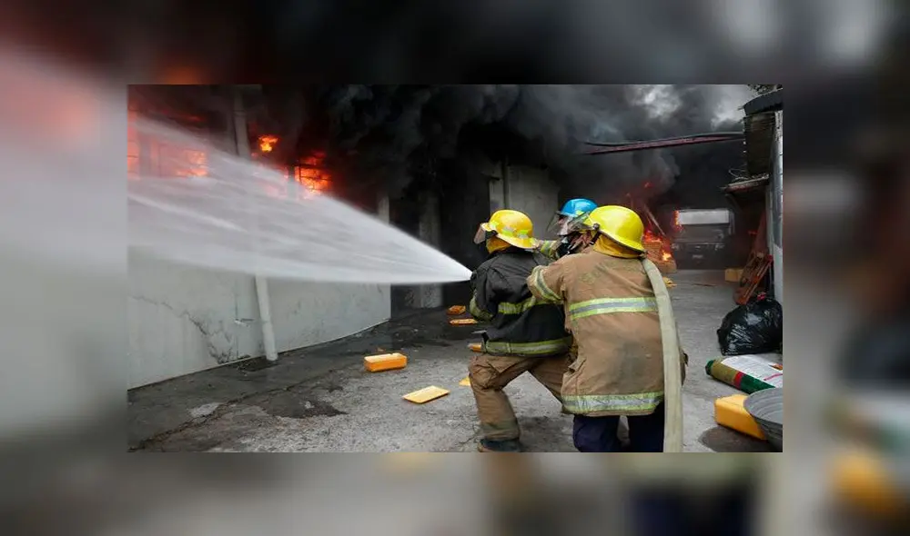 Los Bomberos de Rancagua salvaron a tres personas. Foto: difusión