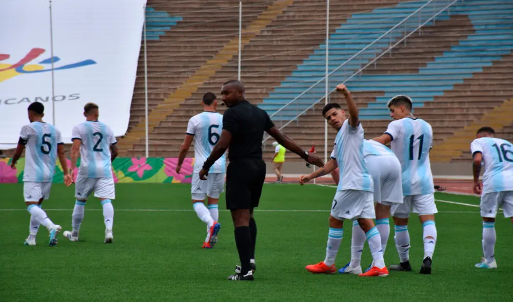 La selección argentina debutó con triunfo ante su similar de Ecuador por el Grupo B de los Juegos Panamericanos Lima 2019. | Foto: @Argentina